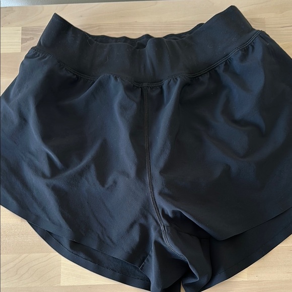 CRZ Yoga black dolphin hem athletic shorts - Picture 1 of 3